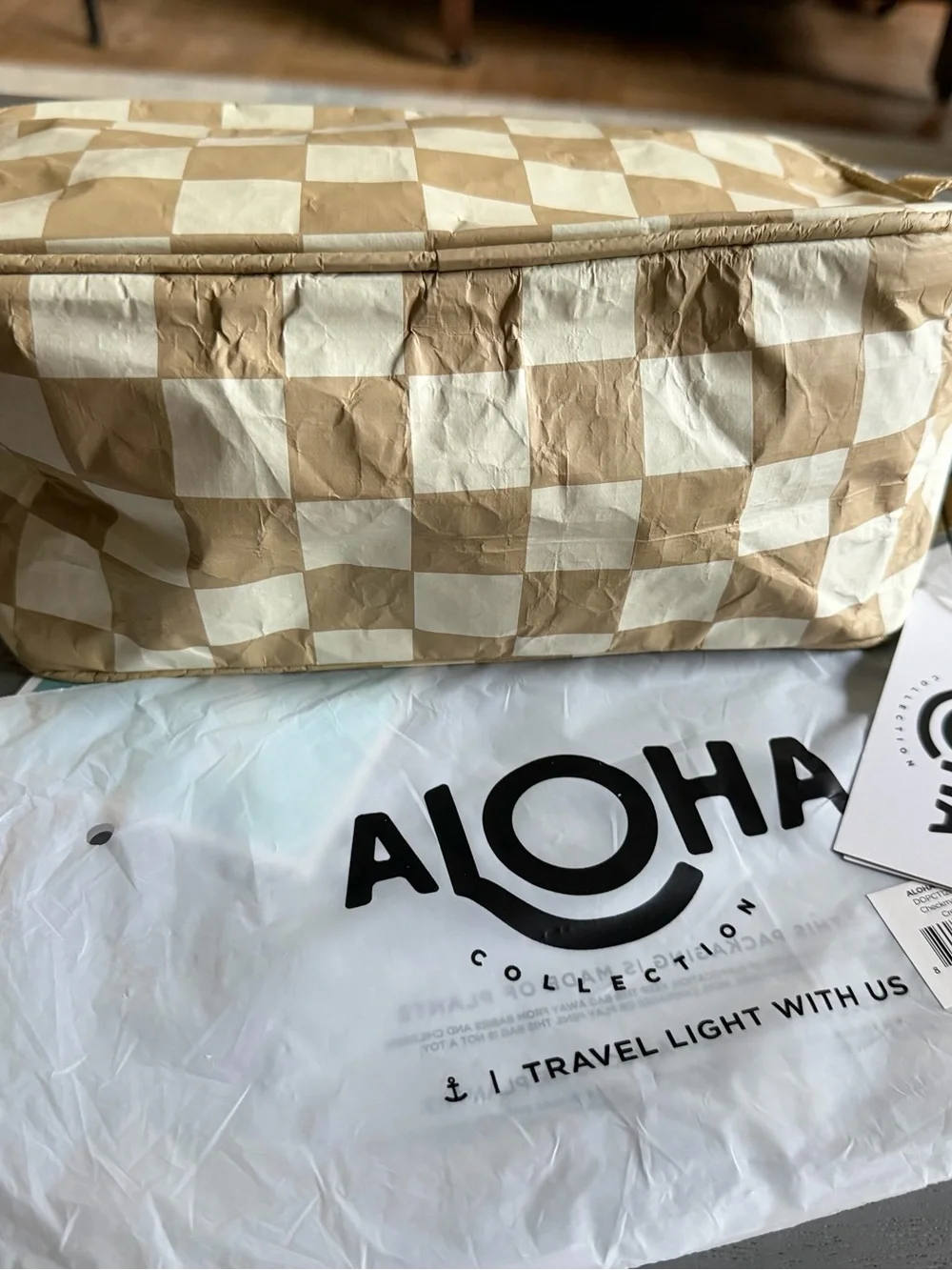 ALOHA COLLECTION CHECKMATE DOPP KIT CREME/DUNE